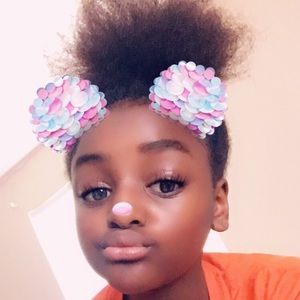 Meet your Posher, Laila